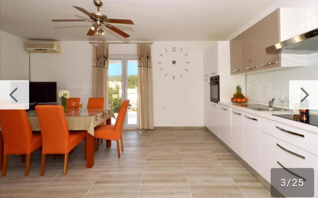 Apartman Varga Traù Esterno foto