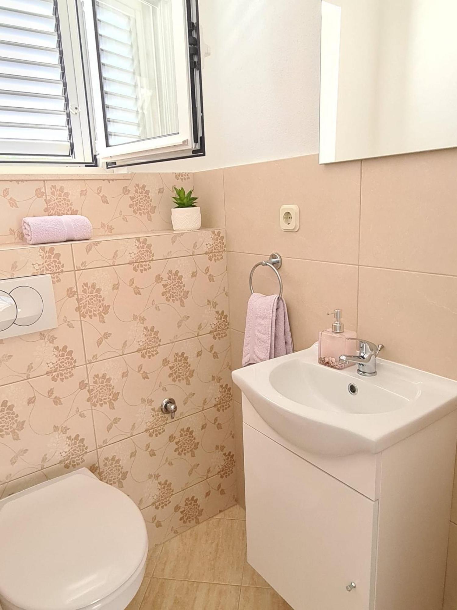 Apartman Varga Traù Camera foto